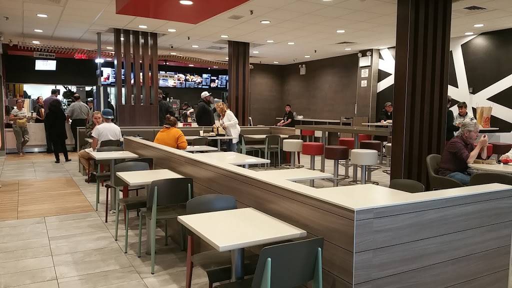 McDonalds | cafe | 3267 Richmond Ave, Staten Island, NY 10312, USA | 7189483800 OR +1 718-948-3800