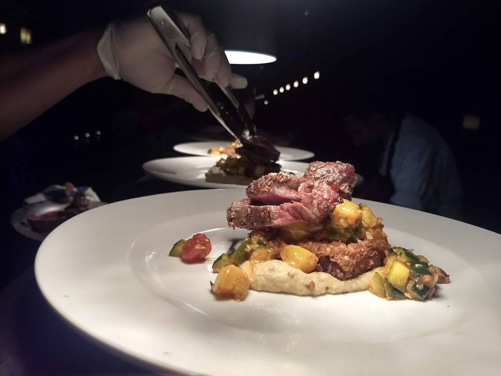 Volo Restaurant Wine Bar | restaurant | 2008 W Roscoe St, Chicago, IL 60618, USA | 7733484600 OR +1 773-348-4600