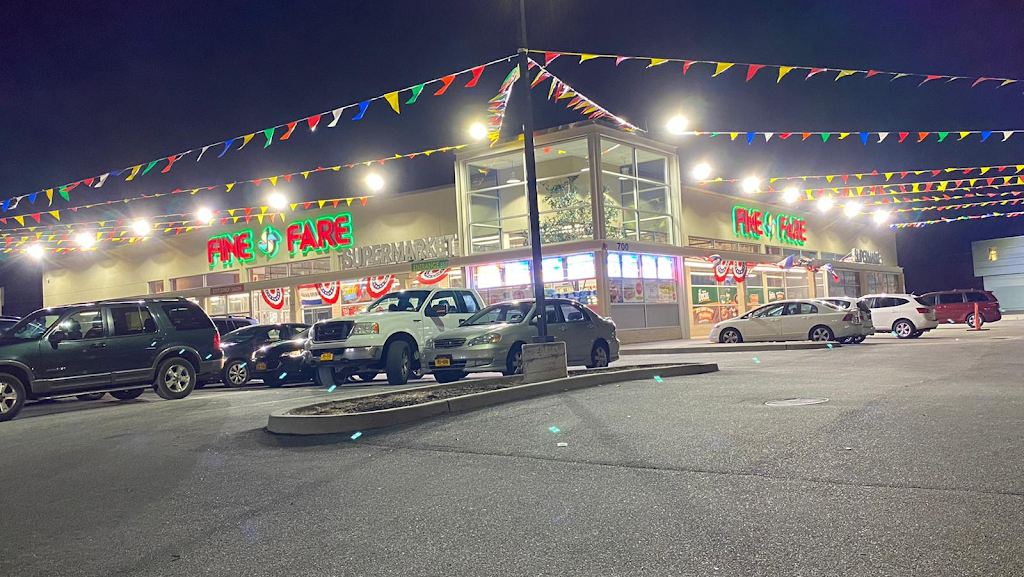 Fine Fare Supermarket of Brentwood (Suffolk Ave) | bakery | 700 Suffolk Ave, Brentwood, NY 11717, USA | 6318132131 OR +1 631-813-2131