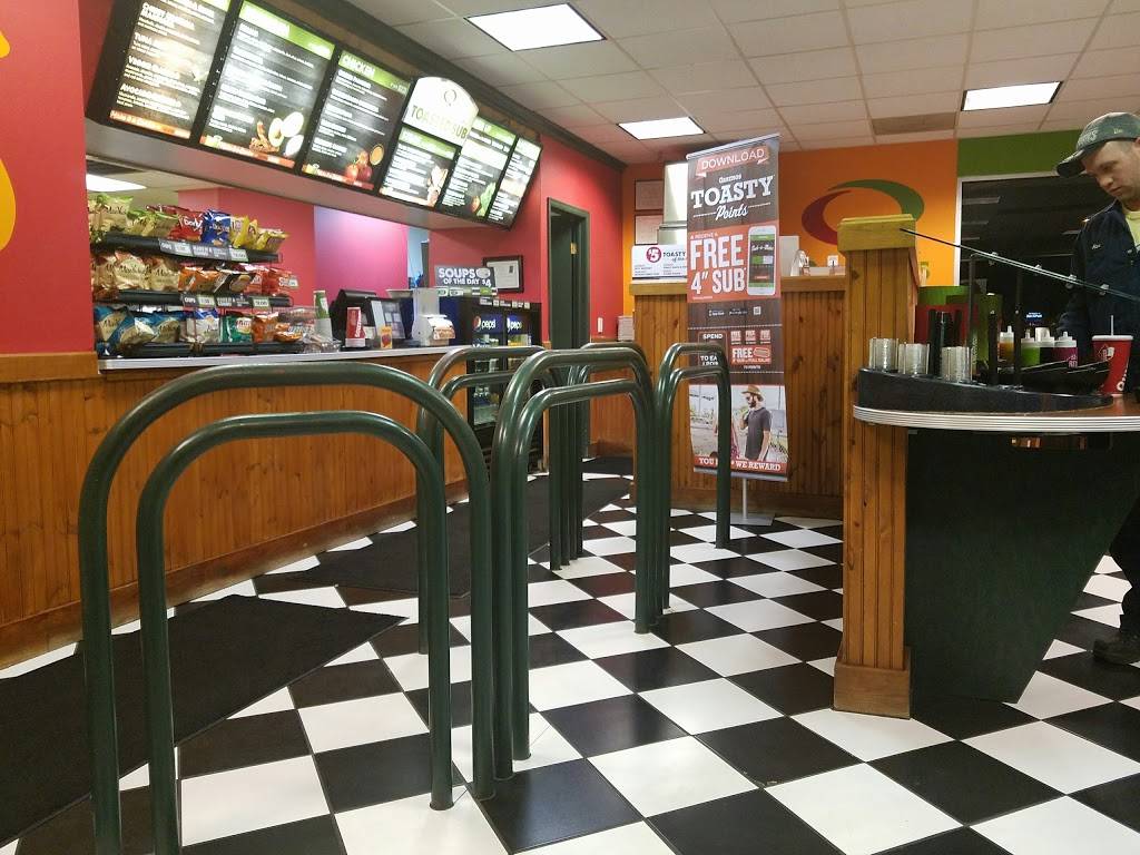 Quiznos | restaurant | 8053 S Broadway, Littleton, CO 80122, USA | 3037951500 OR +1 303-795-1500