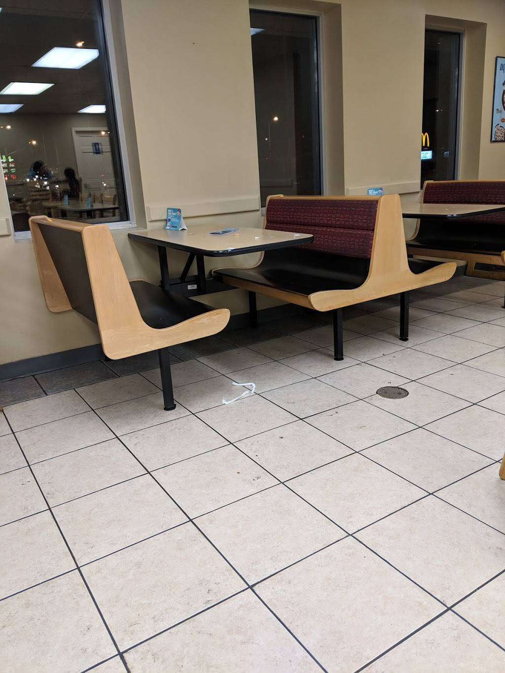 Dairy Queen | restaurant | 1922 N 72nd St, Omaha, NE 68114, USA | 4023913754 OR +1 402-391-3754