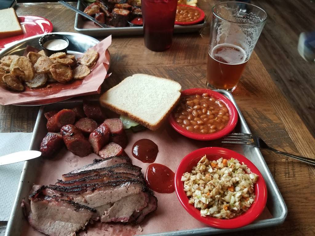 DOCs Smokehouse and Craft Bar | restaurant | 1420 B Calumet Ave, Dyer, IN 46311, USA | 2192623627 OR +1 219-262-3627