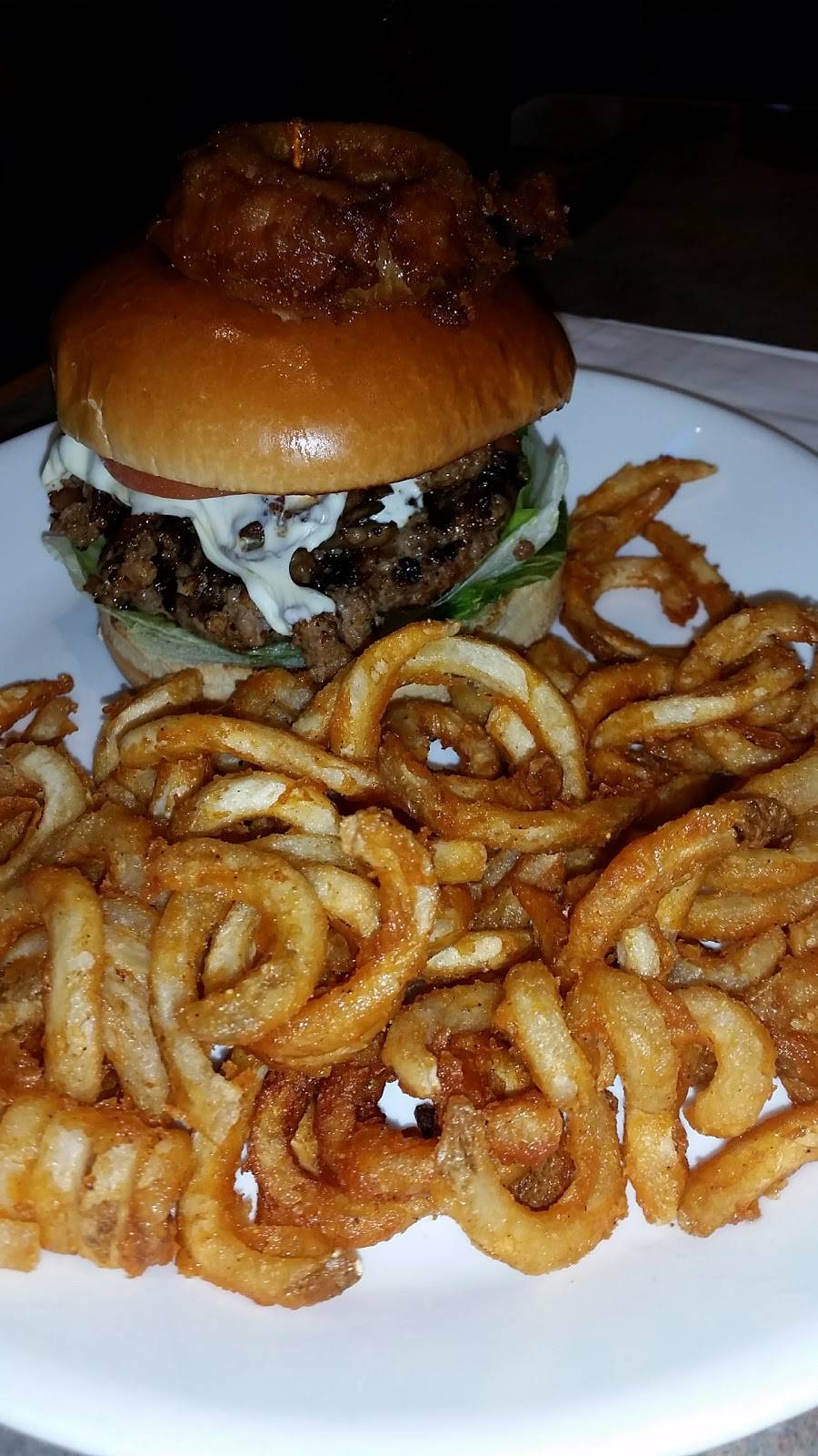 Boney Mountain Tavern | restaurant | 722 Wendy Dr, Newbury Park, CA 91320, USA | 8054986511 OR +1 805-498-6511