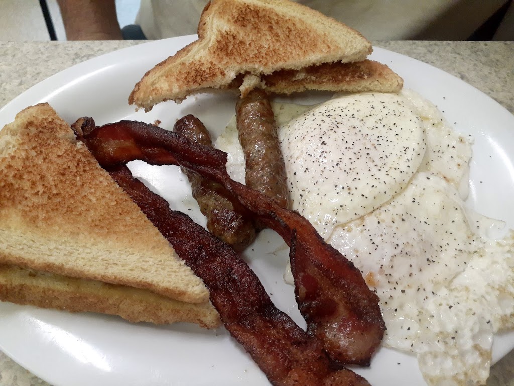 Grandma Veras Cafe & Bakery | cafe | 1001 National Ave, West Terre Haute, IN 47885, USA | 8125331033 OR +1 812-533-1033