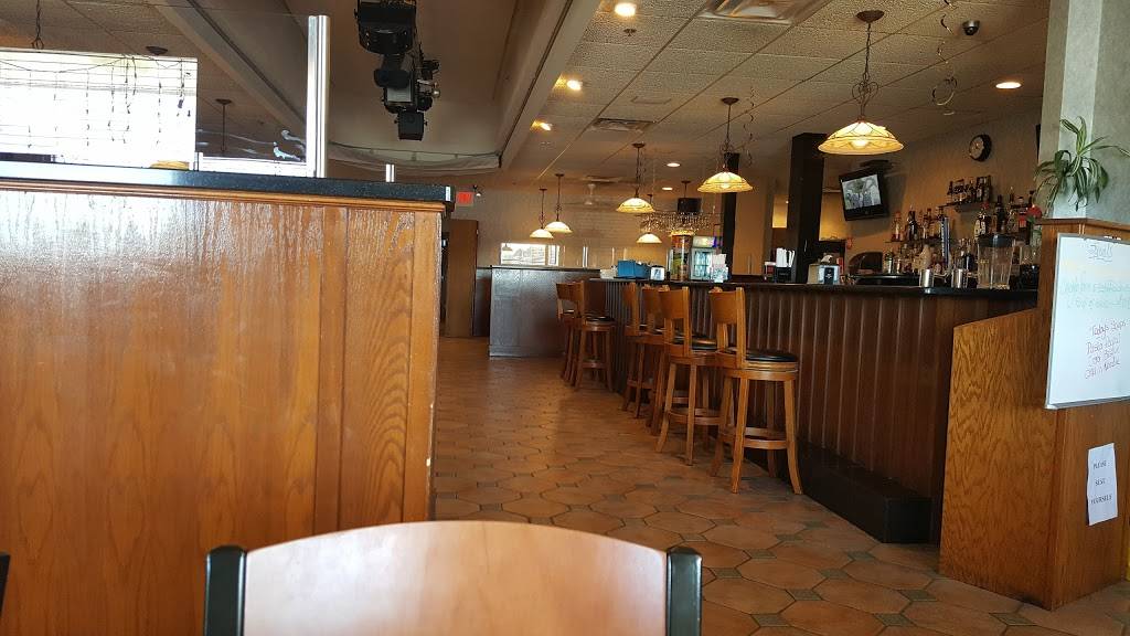 Ciaos Italian Grill & Pizzeria | restaurant | 200 University Dr, Newark, DE 19702, USA | 3027386810 OR +1 302-738-6810