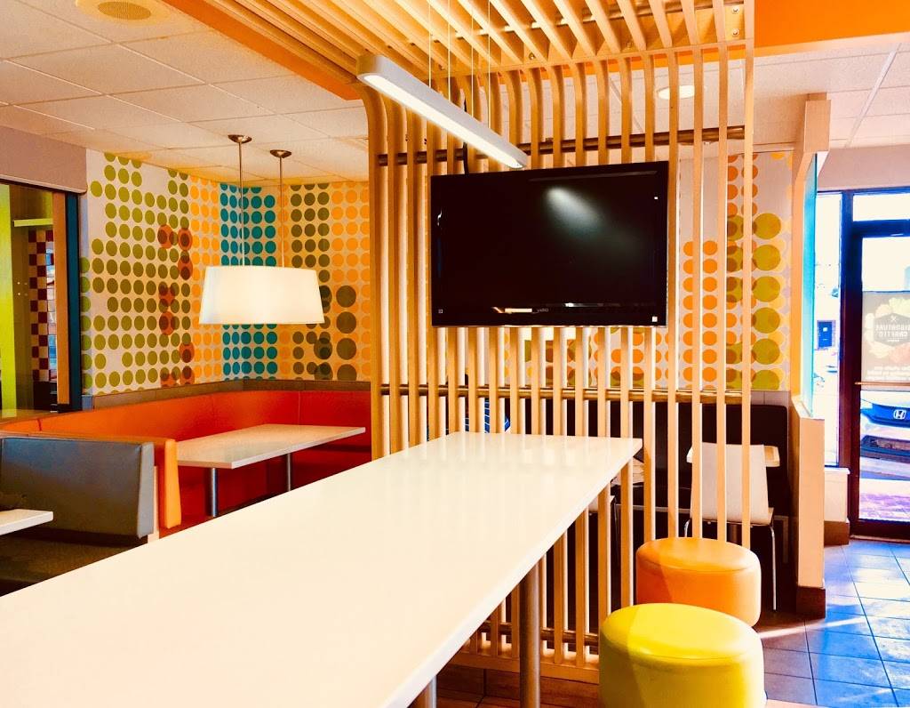 McDonalds | cafe | 13875 Walsingham Rd, Largo, FL 33774, USA | 7275957582 OR +1 727-595-7582