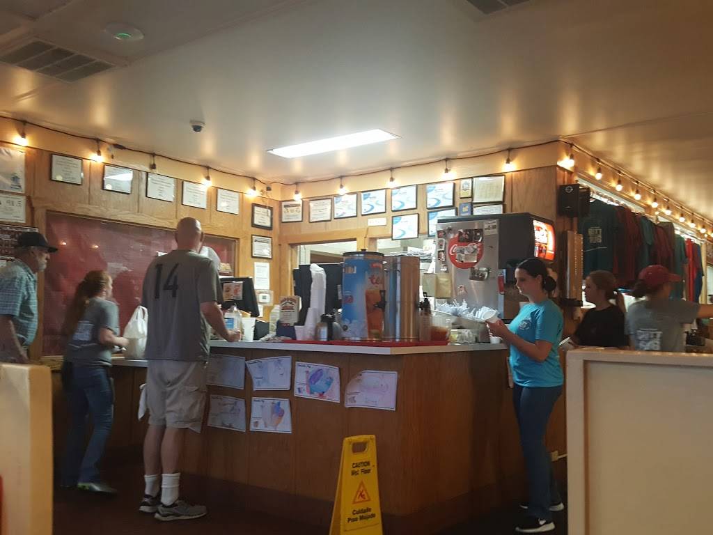 BBQ House | restaurant | 5227, 5002 E Oak Island Dr, Oak Island, NC 28465, USA | 9102011001 OR +1 910-201-1001