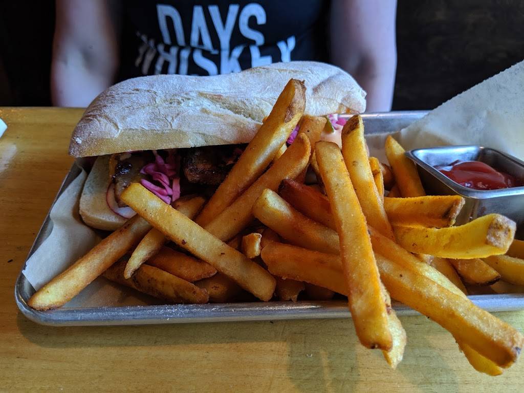 Rare Bird Brewpub | restaurant | 229 Lake Ave, Traverse City, MI 49684, USA | 2319432053 OR +1 231-943-2053