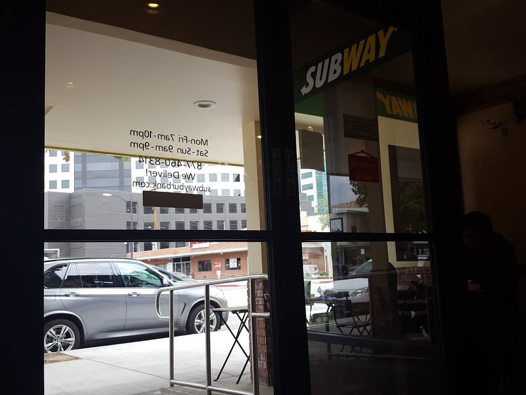 Subway Restaurants | restaurant | 4002 Riverside Dr, Burbank, CA 91505, USA | 8188484644 OR +1 818-848-4644