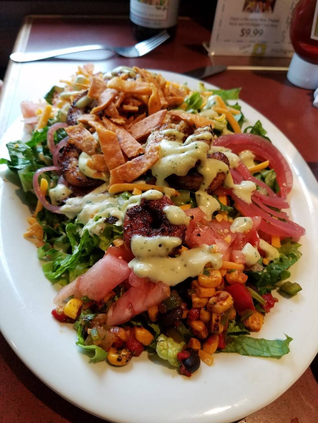 Michigan On Main | restaurant | 713 S Main St, Frankenmuth, MI 48734, USA | 9896529941 OR +1 989-652-9941