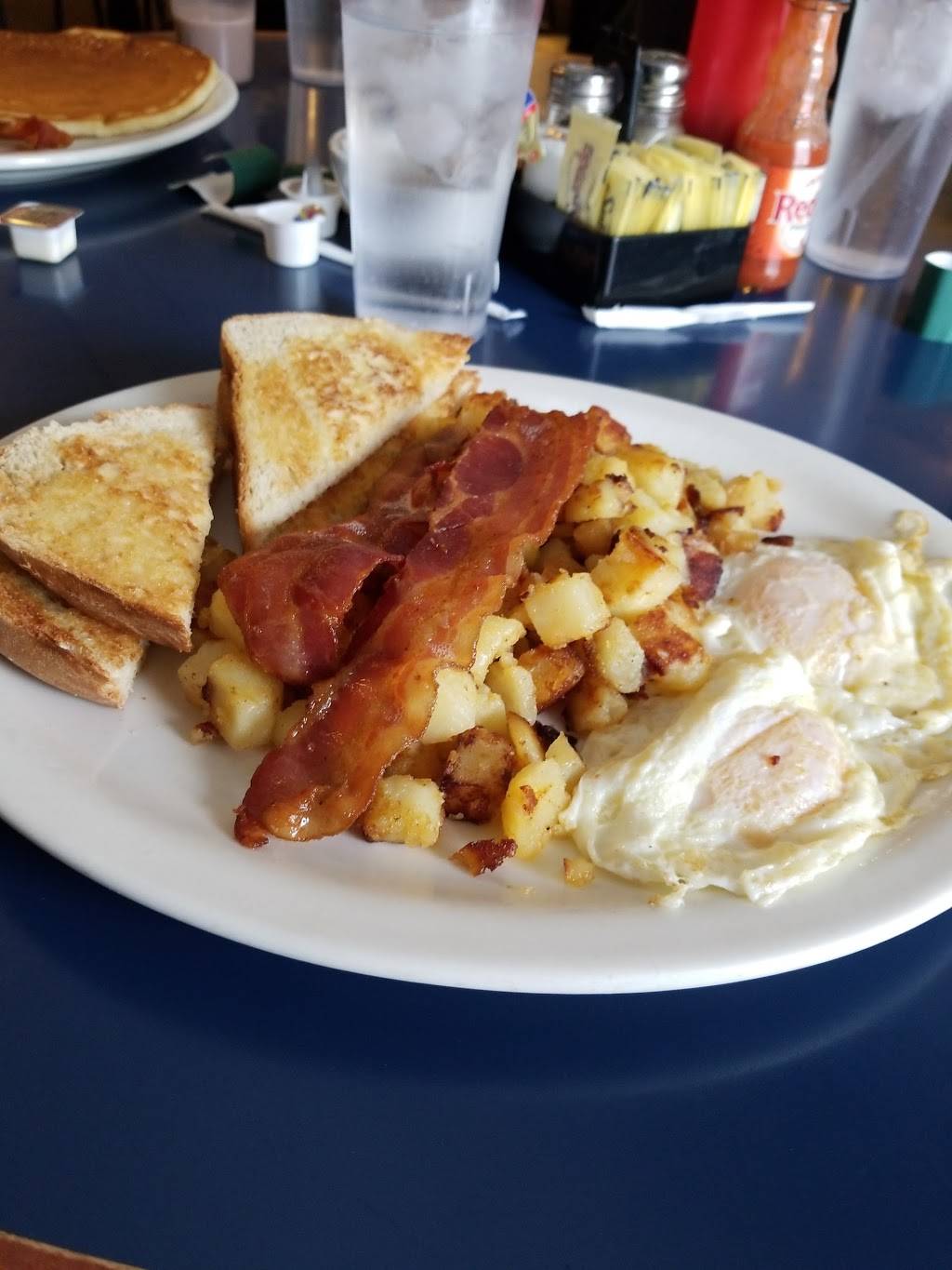 Tammys Bakery And Café | restaurant | 232 E Grand River Rd, Laingsburg, MI 48848, USA | 5176511989 OR +1 517-651-1989