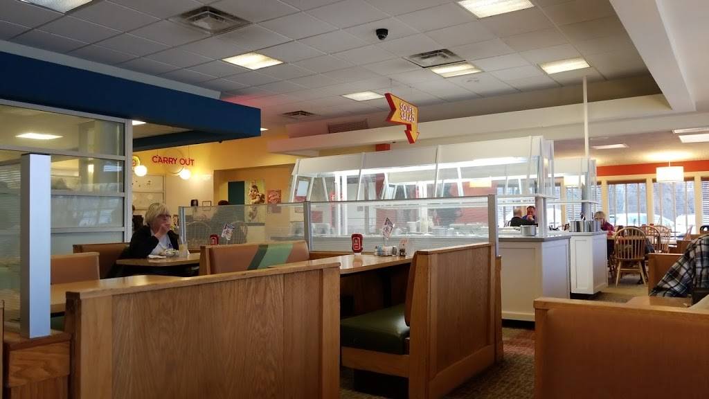 Frischs Big Boy | restaurant | 100 Landmark Dr, Bellevue, KY 41073, USA | 8594913205 OR +1 859-491-3205