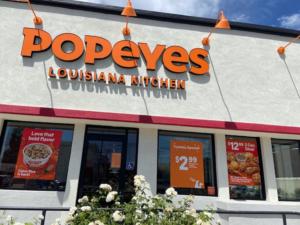 Popeyes | restaurant | 7635 Winnetka Ave, Winnetka, CA 91306, USA | 8183382502 OR +1 818-338-2502