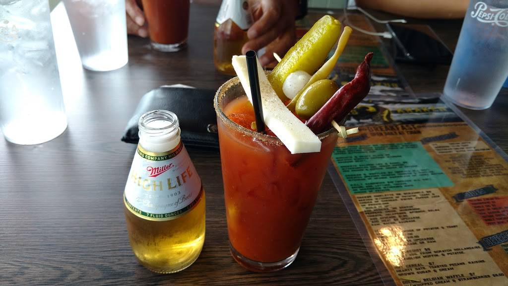 The Brass Kraken Pub | restaurant | 18779 Front St NE #7407, Poulsbo, WA 98370, USA | 3606261042 OR +1 360-626-1042