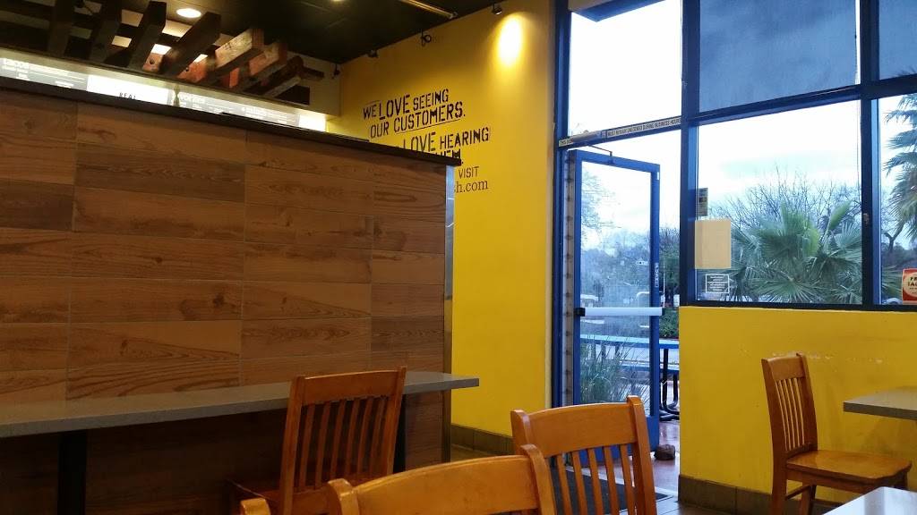 Baja Fresh Mexican Grill | restaurant | 7620 Folsom-Auburn Rd, Folsom, CA 95630, USA | 9169891786 OR +1 916-989-1786