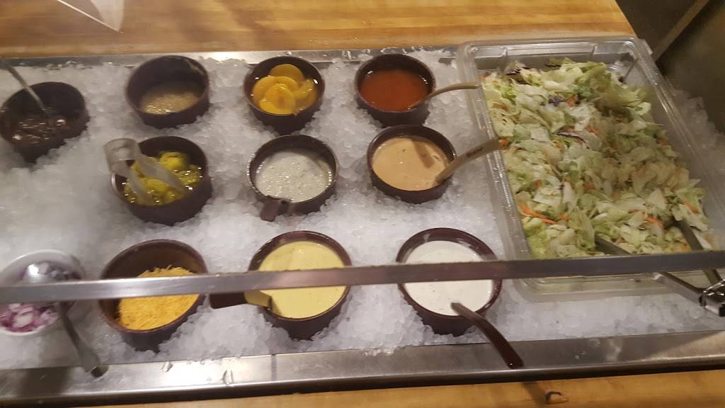 Crossroad Inn | restaurant | 5975 IN-9, Columbia City, IN 46725, USA | 2603962144 OR +1 260-396-2144