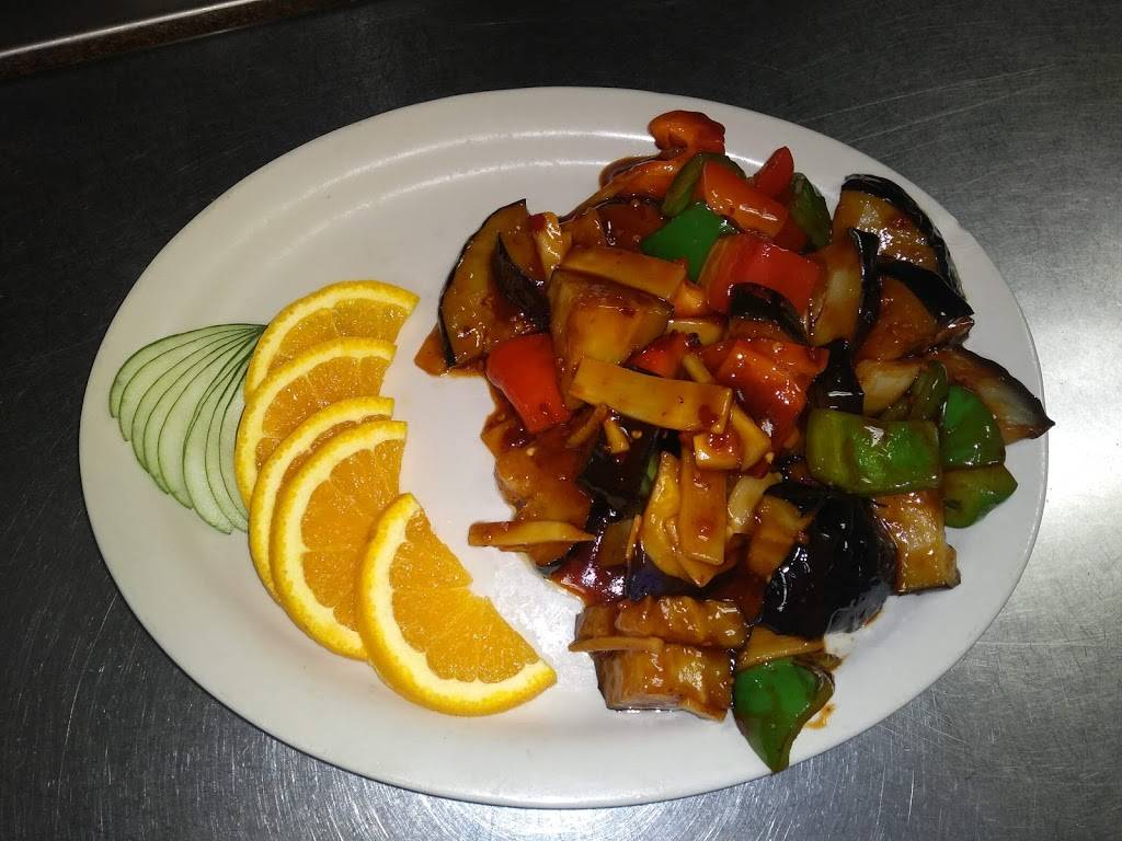 Wang & King Asian Cafe | restaurant | 10720 S Tryon St, Charlotte, NC 28273, USA | 7045883080 OR +1 704-588-3080