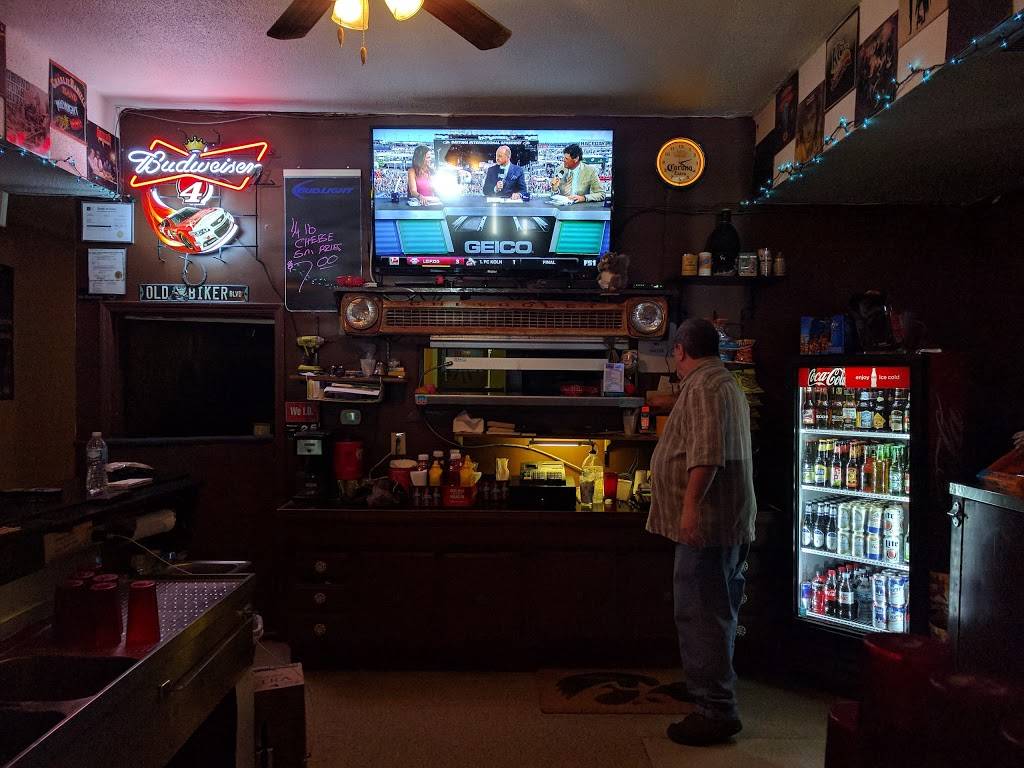 The Hood | restaurant | 405 Main St, Silver City, IA 51571, USA | 7125251183 OR +1 712-525-1183