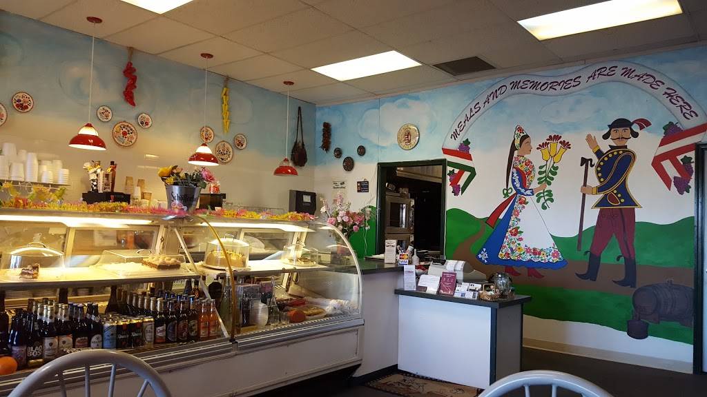 Budapest Bistro | restaurant | 12926 Mukilteo Speedway, Lynnwood, WA 98037, USA | 4255139846 OR +1 425-513-9846