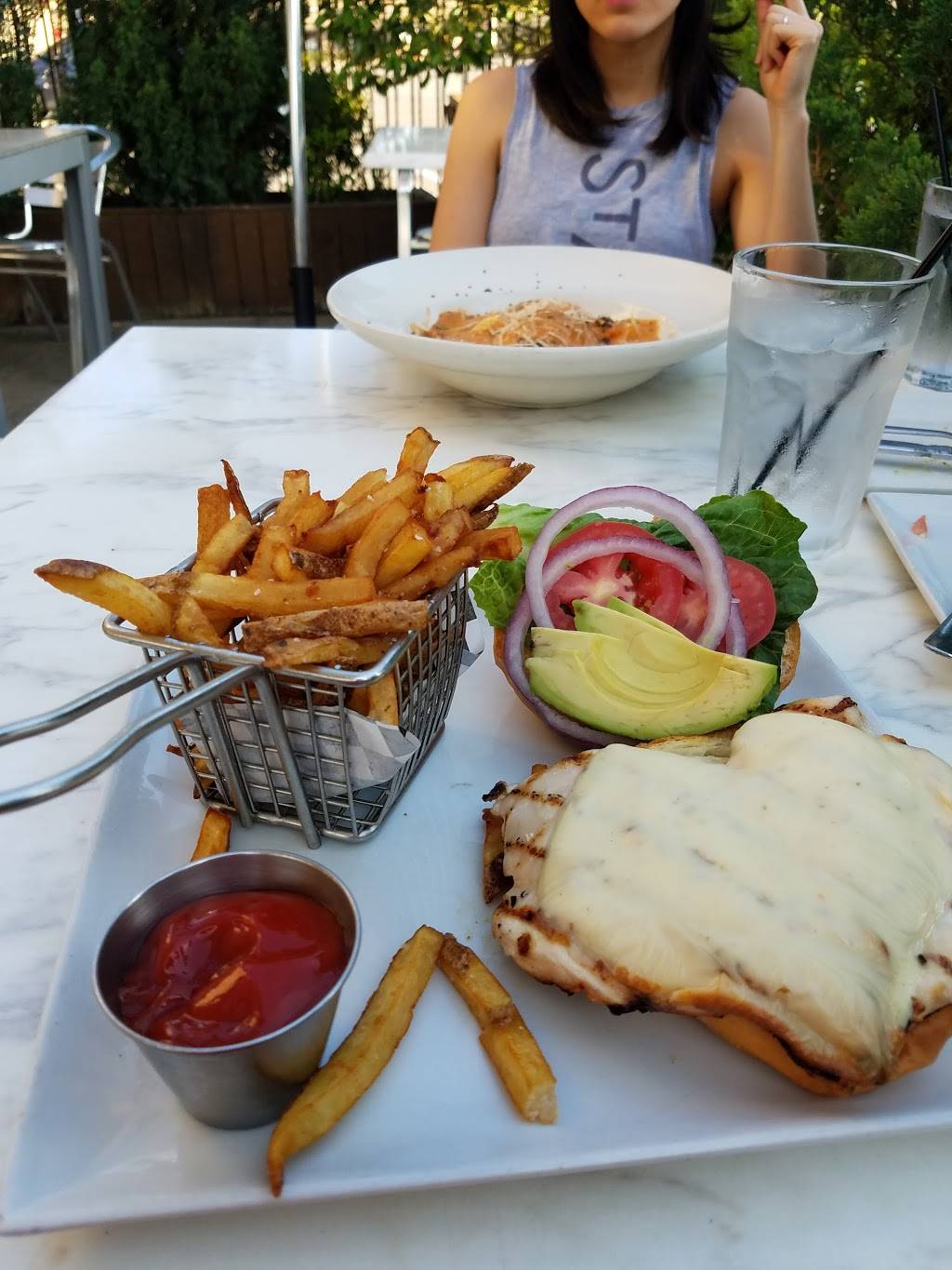 Urban American Kitchen | restaurant | 14008 Memorial Dr F, Houston, TX 77079, USA | 2815317550 OR +1 281-531-7550