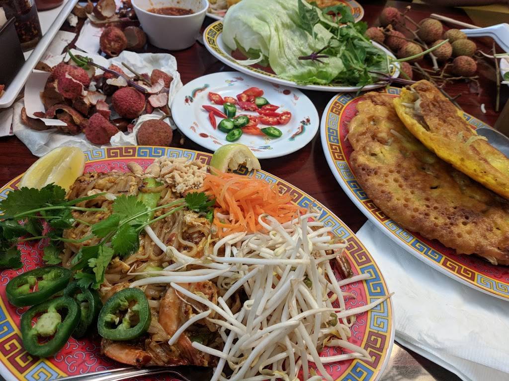 Viet-Nam Restaurant | restaurant | 3244 Broadway St, San Antonio, TX 78209, USA | 2108227461 OR +1 210-822-7461