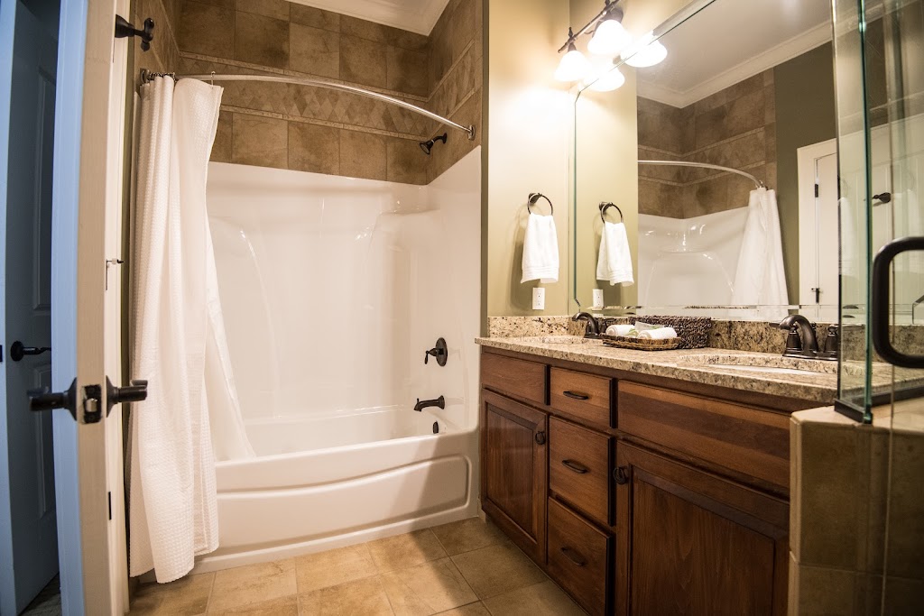 The Crossing at Big Creek | restaurant | 11295 US-231, Cottonwood, AL 36320, USA | 3348038138 OR +1 334-803-8138