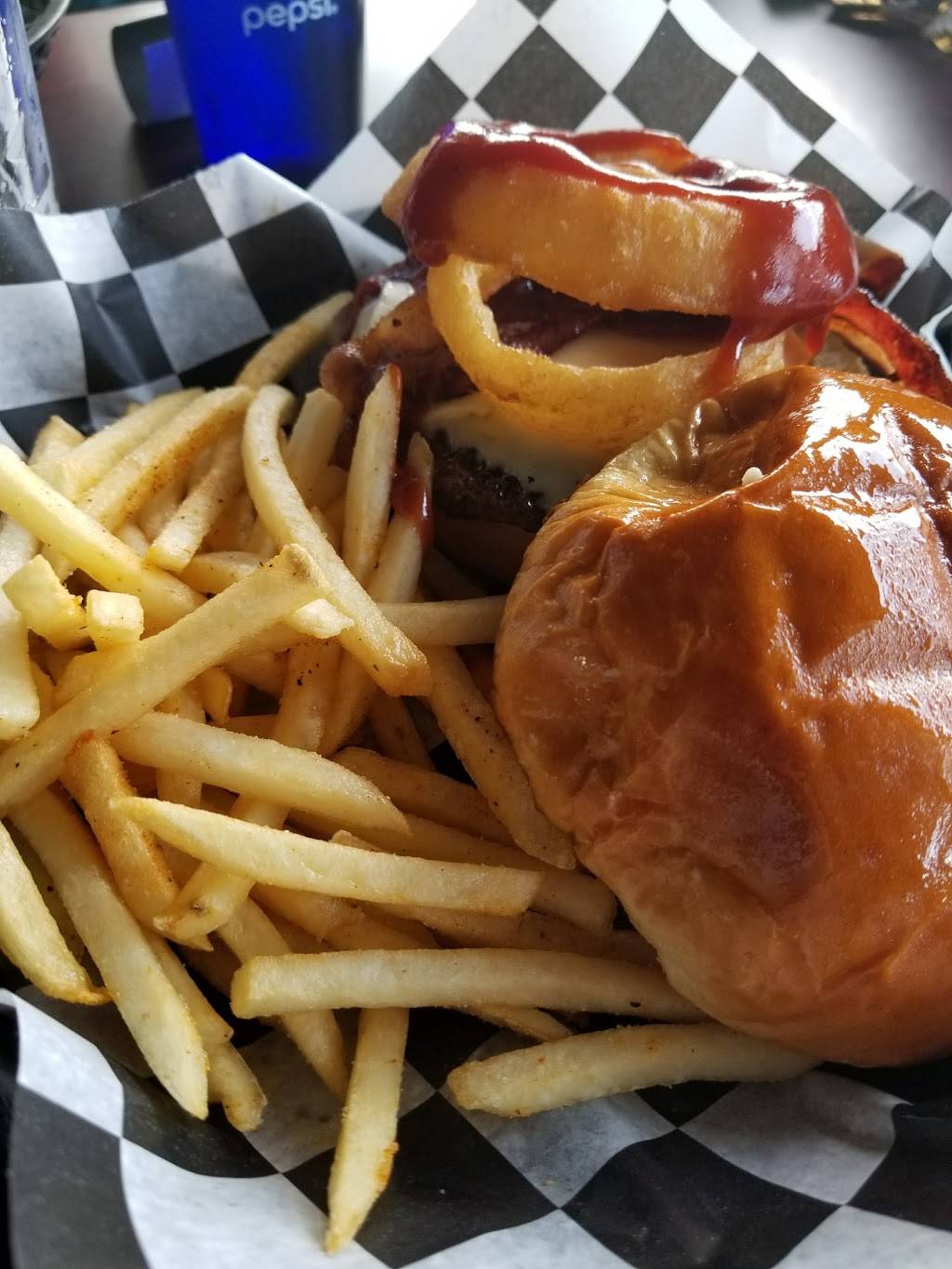 Big Corner Tavern | restaurant | 8405 Cermak Rd, North Riverside, IL 60546, USA | 7084475000 OR +1 708-447-5000