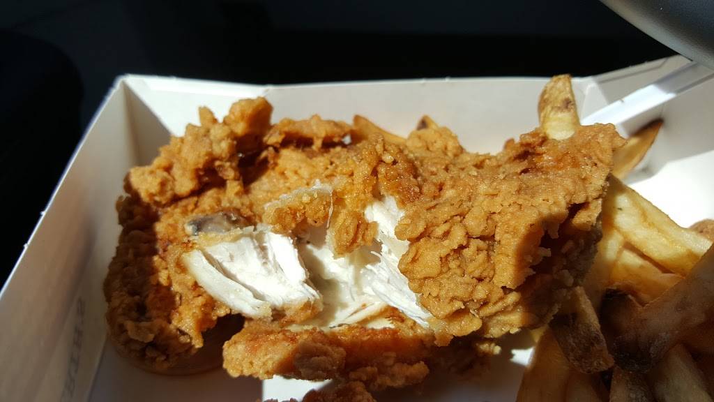 Moseberths Fried Chicken | restaurant | 1505 Airline Blvd, Portsmouth, VA 23707, USA | 7573931721 OR +1 757-393-1721