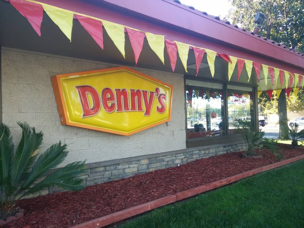 Dennys | restaurant | 1390 S 1st St, San Jose, CA 95110, USA | 4082926217 OR +1 408-292-6217