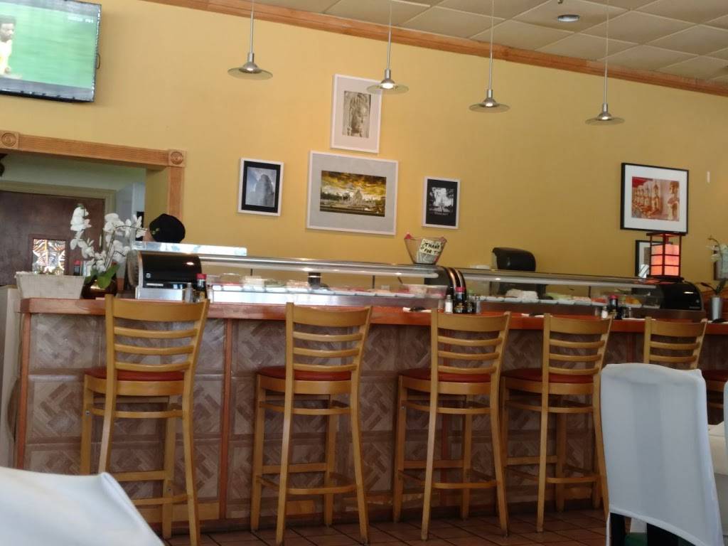 Lemongrass Sushi & Thai | restaurant | 7108 Hwy 70 S, Nashville, TN 37221, USA | 6156469500 OR +1 615-646-9500