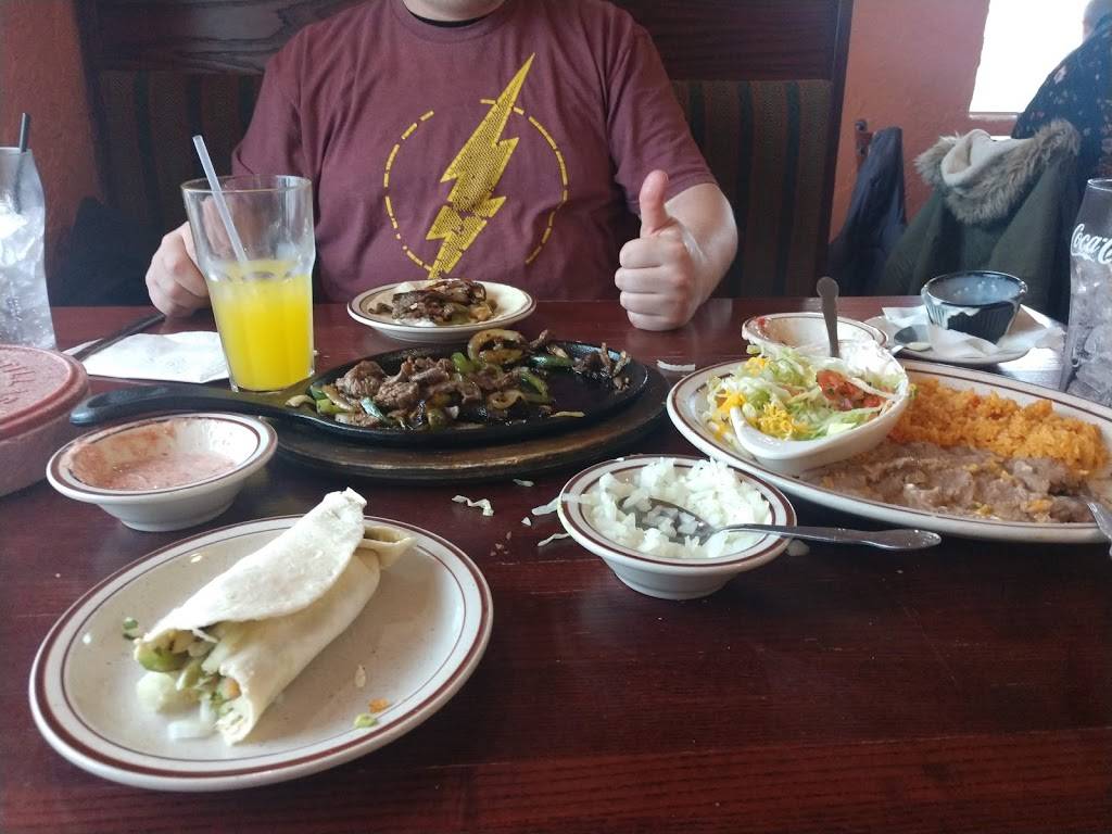 Plaza Mexico | restaurant | 701 S Grand Ave, Charles City, IA 50616, USA | 6412285600 OR +1 641-228-5600