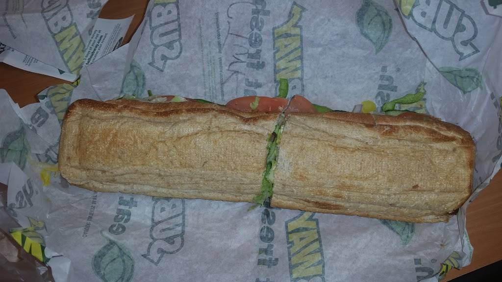 Subway | restaurant | 2057-B Tully Rd, Modesto, CA 95350, USA | 2095755207 OR +1 209-575-5207