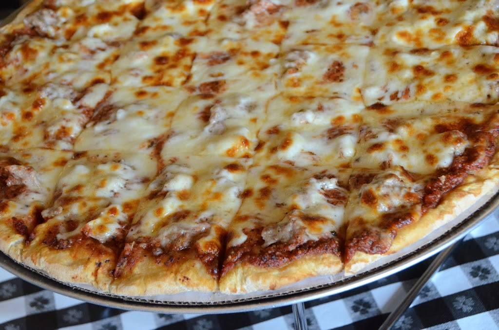 Savarinos Pizza | restaurant | 1134 W Jefferson St, Shorewood, IL 60404, USA | 8157251800 OR +1 815-725-1800