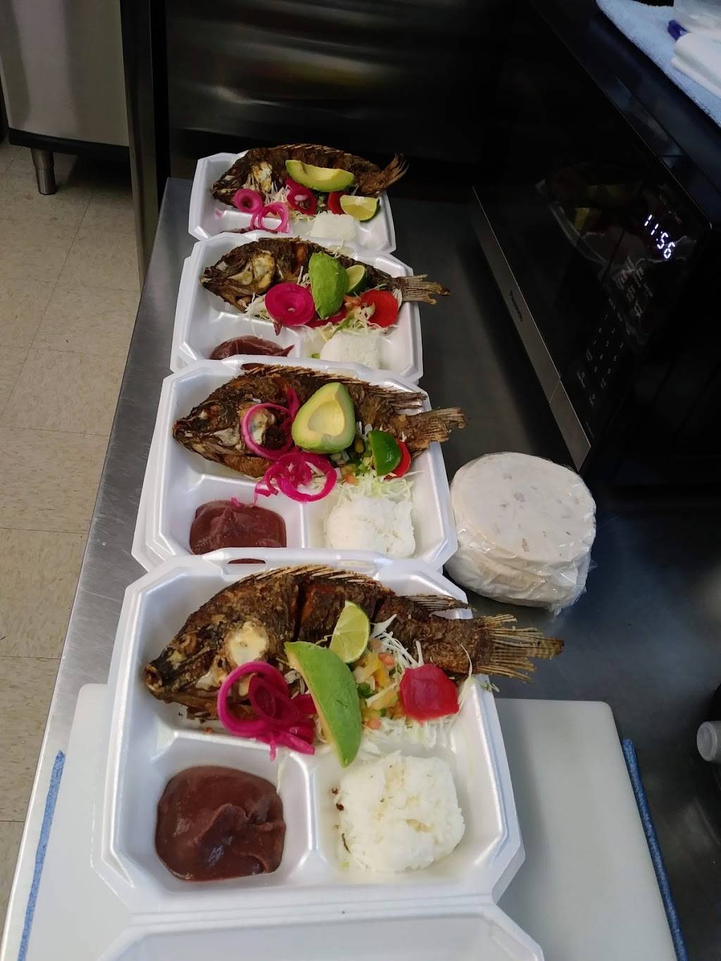 Guadalupe el buen sazón Catracho | restaurant | 95 S 577, Greer, SC 29651, USA | 8646554300 OR +1 864-655-4300