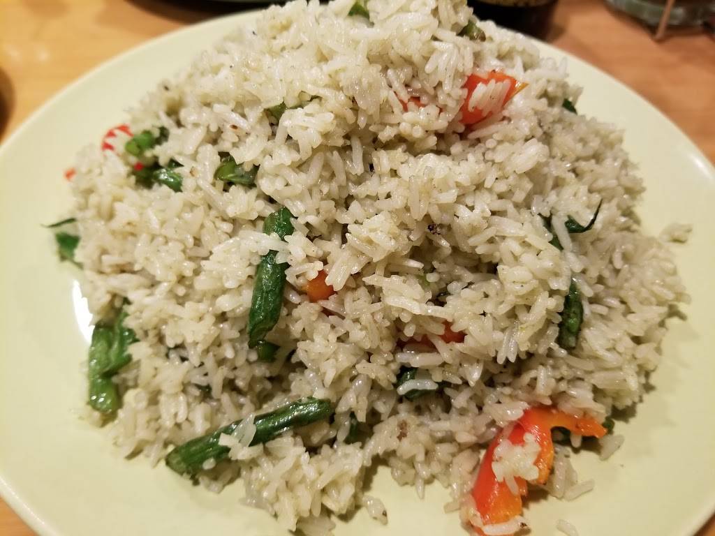 Coconut Thai Cuisine | restaurant | 18594 Ventura Blvd, Tarzana, CA 91356, USA | 8189389448 OR +1 818-938-9448