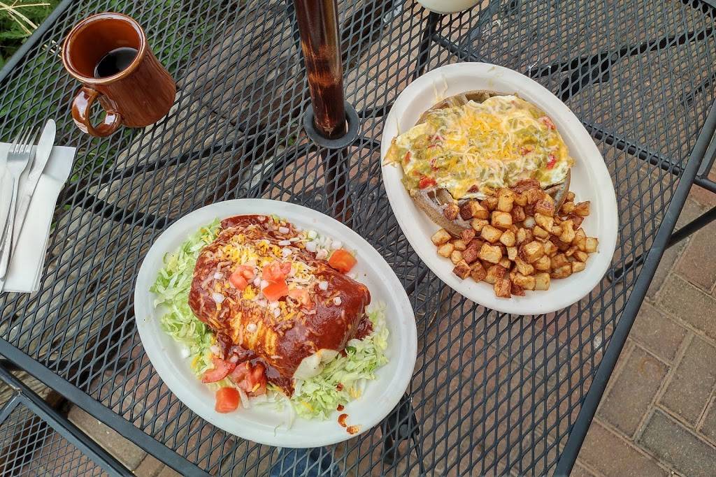 Tia Betty Blues | cafe | 1248 San Mateo Blvd SE, Albuquerque, NM 87108, USA | 5052681955 OR +1 505-268-1955