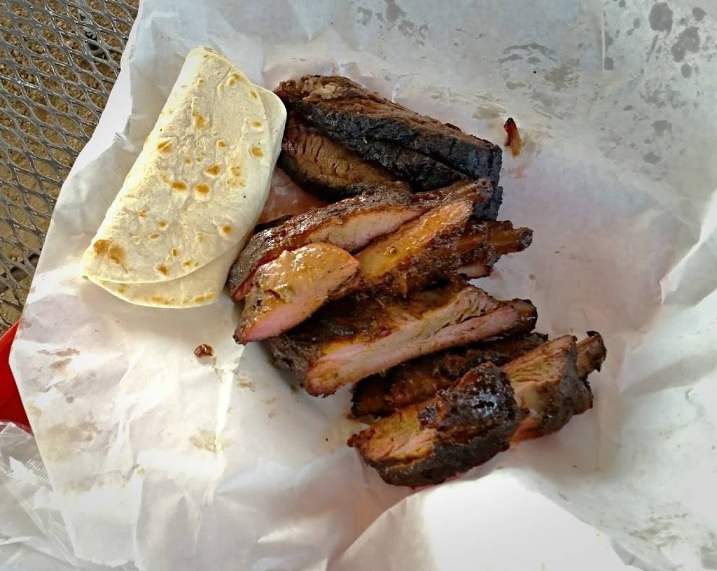 Gordos Tortas & BBQ | restaurant | 9601 US-290, Austin, TX 78737, USA | 5125072602 OR +1 512-507-2602