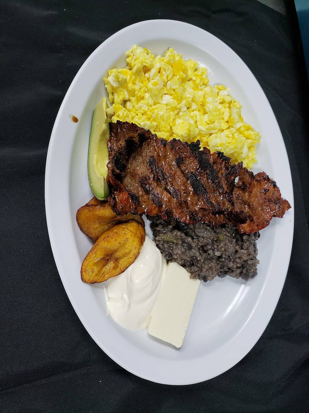 Antojitos Cafe | cafe | 489 Moody St, Waltham, MA 02453, USA | 7818931291 OR +1 781-893-1291