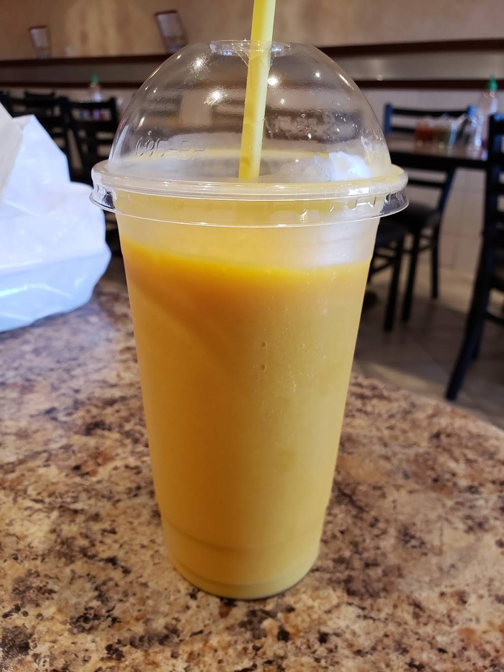 Golden Lobsters Chinese Hakka and Seafood Restaurant | restaurant | 2300 Lawrence Ave E Unit 11, Scarborough, ON M1P 2R3, Canada | 4167921888 OR +1 416-792-1888