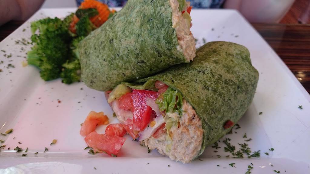 BeeZzee Fresh Food | restaurant | 424 S Wabash Ave, Chicago, IL 60605, USA | 3125884927 OR +1 312-588-4927