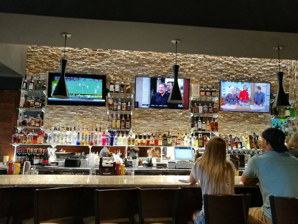 Jonnas Bar & Grill | restaurant | 1455 N Michigan Ave Suite 400, Howell, MI 48855, USA | 5172255079 OR +1 517-225-5079