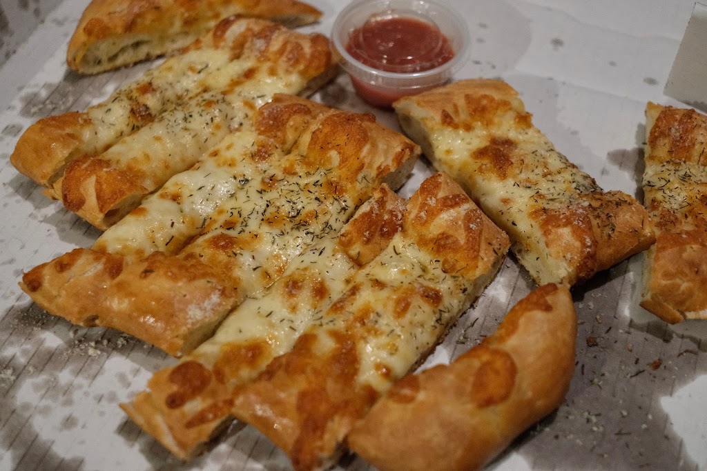 Mama Pizza | restaurant | 5 N Hamilton St, Ypsilanti, MI 48197, USA | 7348963843 OR +1 734-896-3843