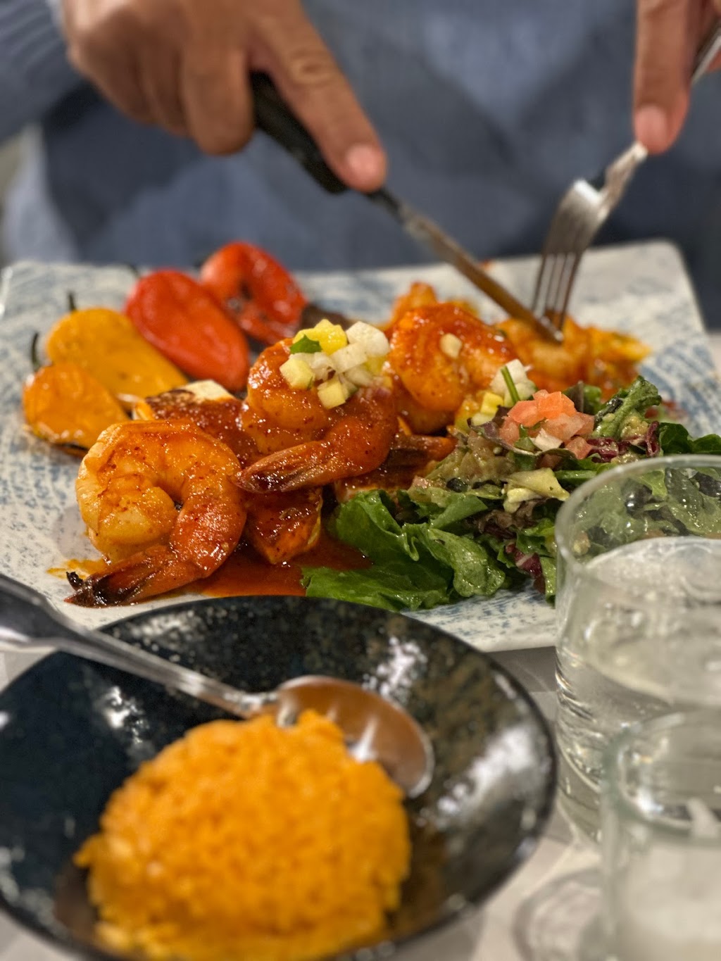 Veleros Mexican Cuisine | restaurant | 116 N Main St, Crown Point, IN 46307, USA | 2192132367 OR +1 219-213-2367