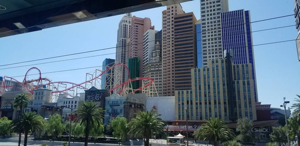 Popeyes Louisiana Kitchen | restaurant | 3785 S Las Vegas Blvd, Las Vegas, NV 89109, USA | 7022620820 OR +1 702-262-0820