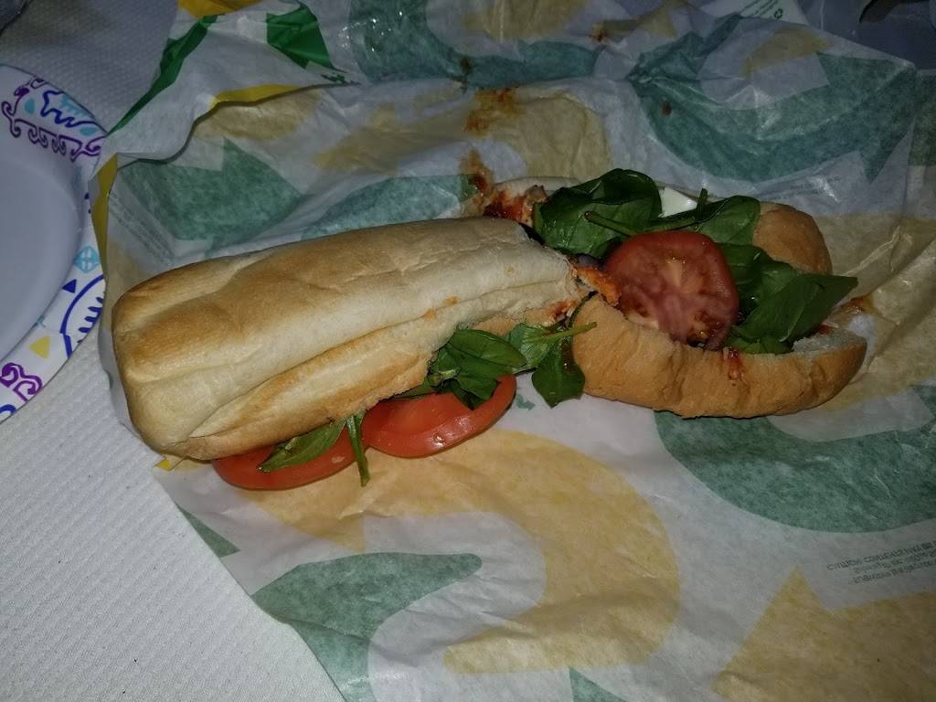 Subway | restaurant | 300 Van Hill Rd, Greeneville, TN 37745, USA | 4232347827 OR +1 423-234-7827