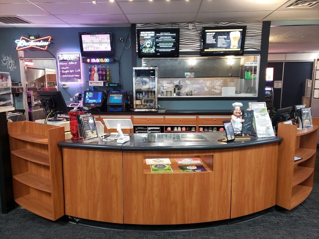 Silver Creek Lanes | restaurant | 500 W C St, Silverton, OR 97381, USA | 5038735316 OR +1 503-873-5316