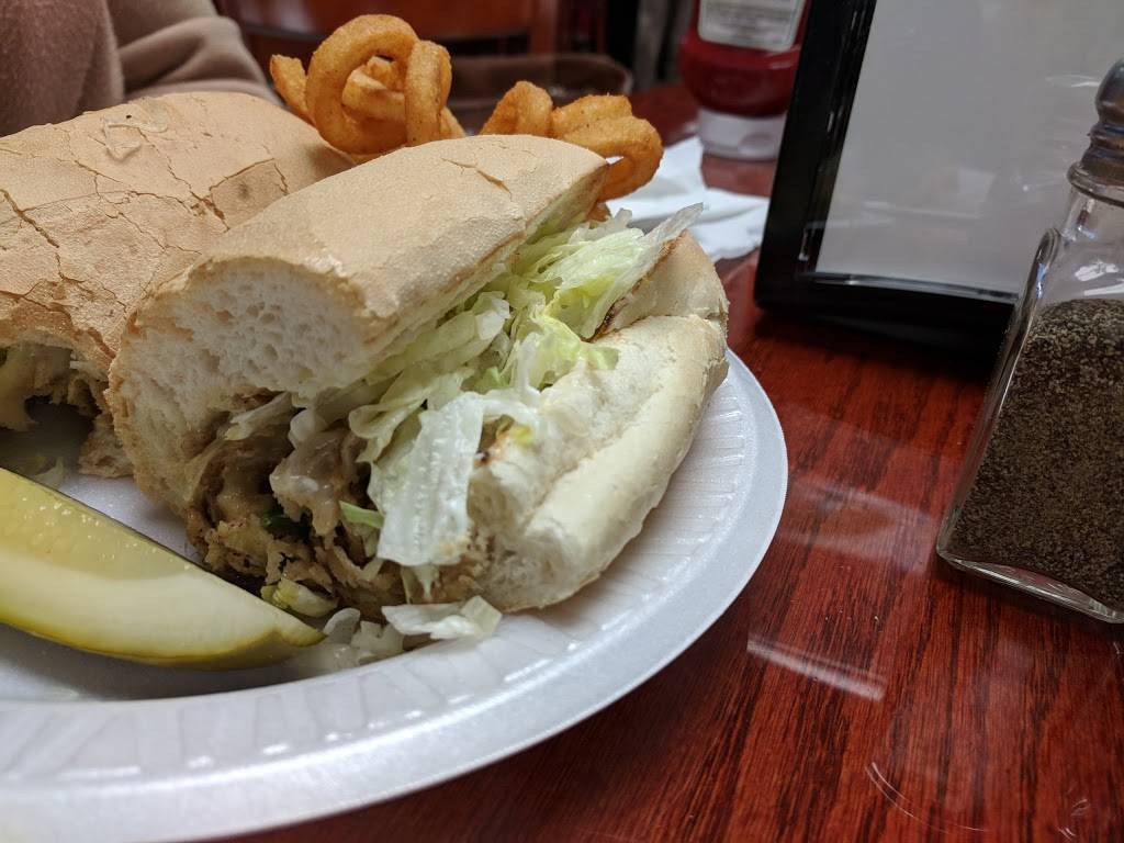Santinis New York Style Deli | meal takeaway | 1814, 46950 Community Plaza, Sterling, VA 20164, USA | 7034504444 OR +1 703-450-4444