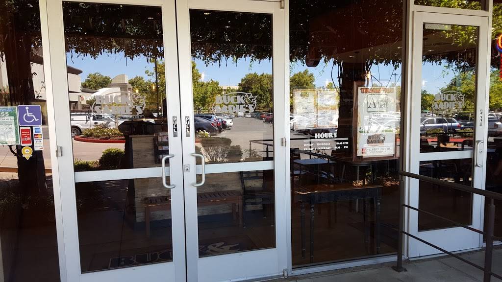 Buck & Sadies | restaurant | 2030 Douglas Blvd #28, Roseville, CA 95661, USA | 9167493394 OR +1 916-749-3394