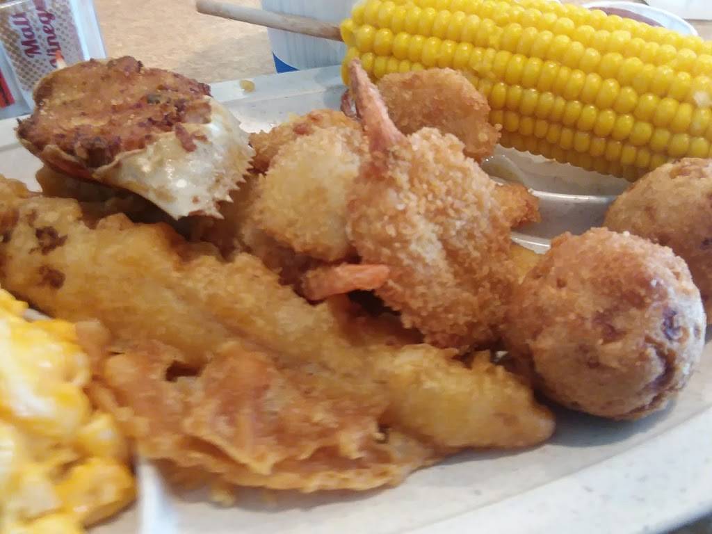 Captain Ds | restaurant | 6111 Goodman Rd, Olive Branch, MS 38654, USA | 6628905537 OR +1 662-890-5537