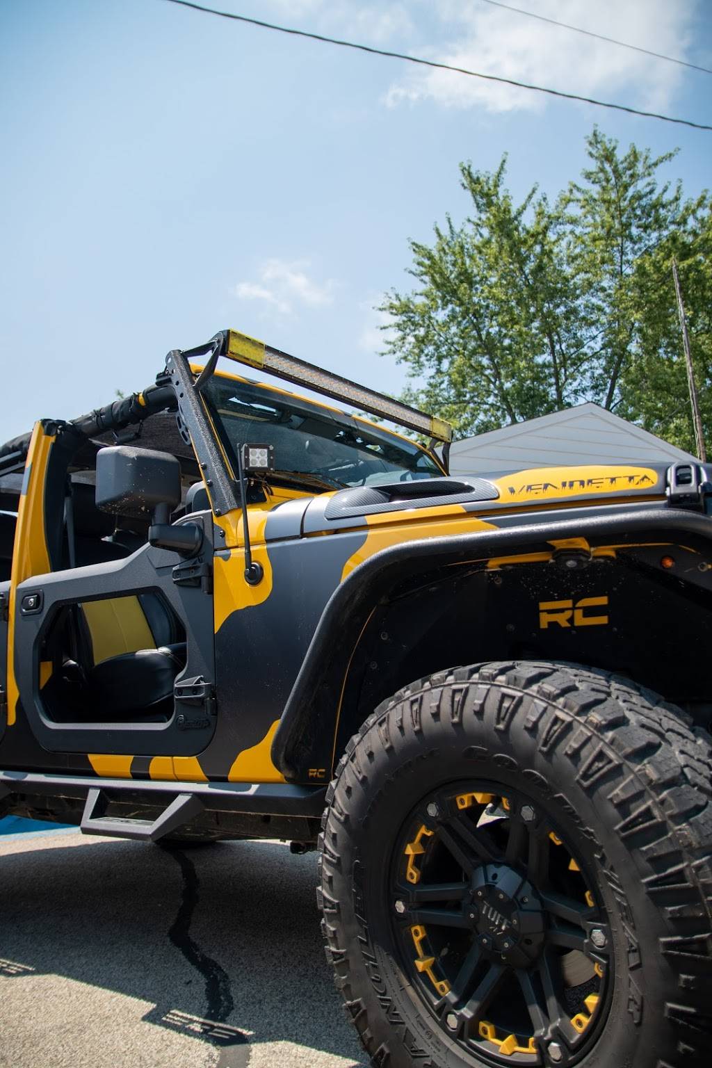 Boommin bbq | restaurant | 123 E 1st Ave, Deer Creek, IL 61733, USA | 3094476799 OR +1 309-447-6799